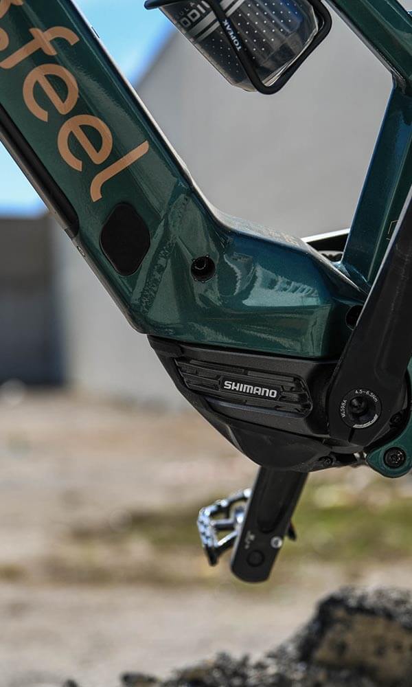 Close-up on a Shimano EP8 motor of an O2feel e-bike