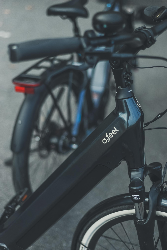 Focus on an O2feel e-bike